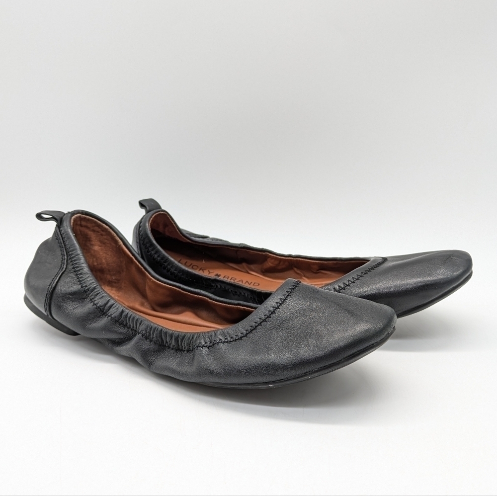 Lucky Brand Eleesia black leather slip on flat 8.5